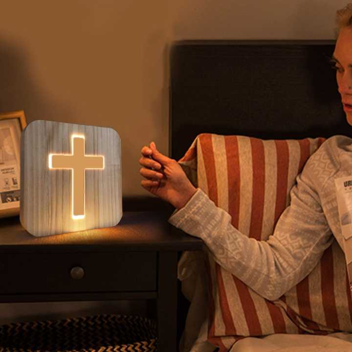 3D drewniany krzyż lampka nocna USB lampa stołowa LED nowość…